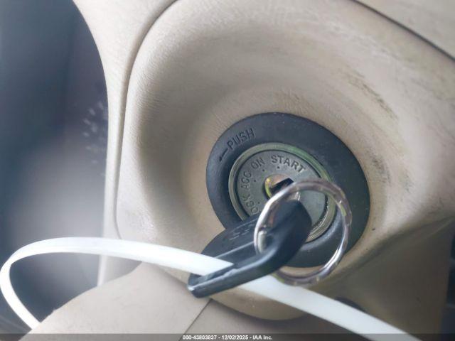 Toyota Camry Se Image 7