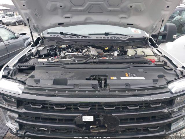 Ford F-250 Xlt Image 7