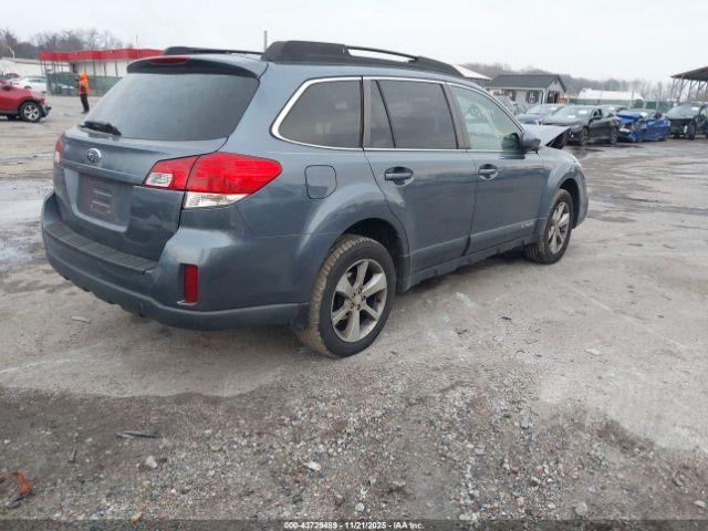 Subaru Outback 2.5i Premium Image 12