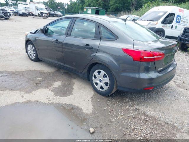Ford Focus S Image 3