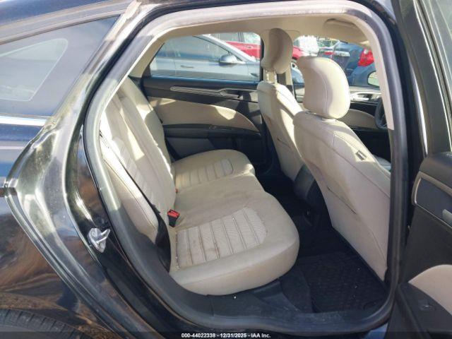 Ford Fusion S Image 14