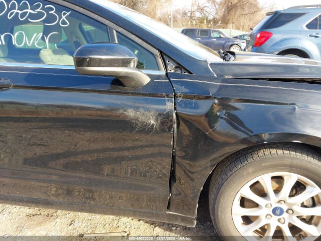 Ford Fusion S Image 3