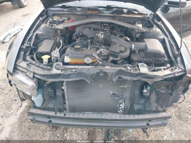 Ford Mustang V6 Image 8